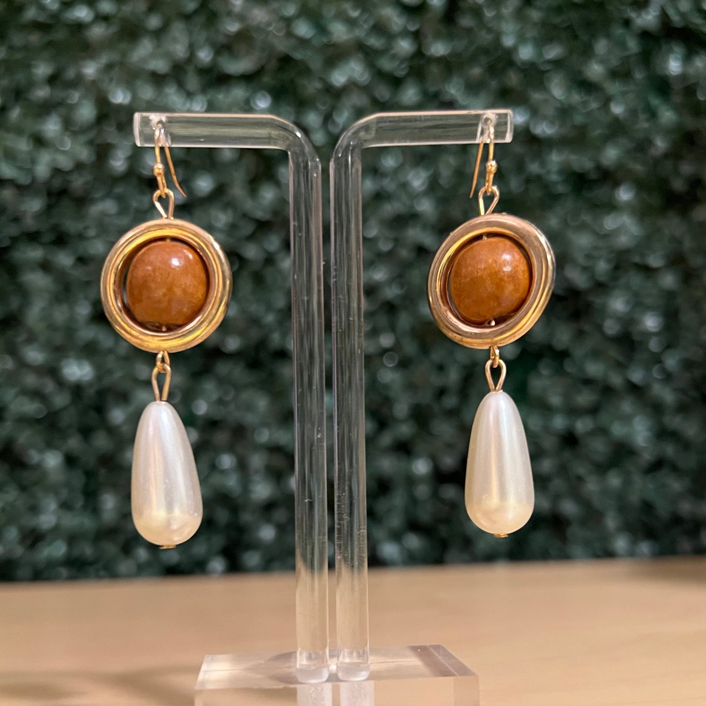 Wood & Pearl Earrings - Brown