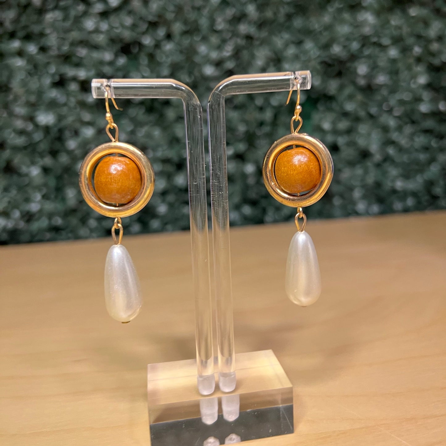 Wood & Pearl Earrings - Brown